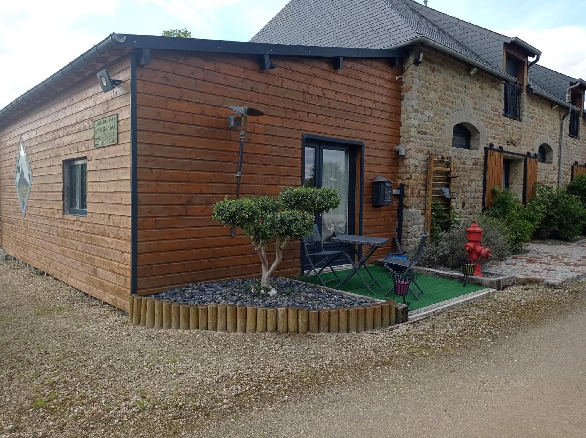 La Villa Saint-Martin Понторсон Екстериор снимка